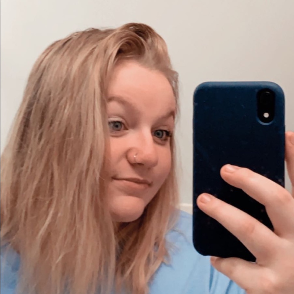 Meet your Posher, Emily